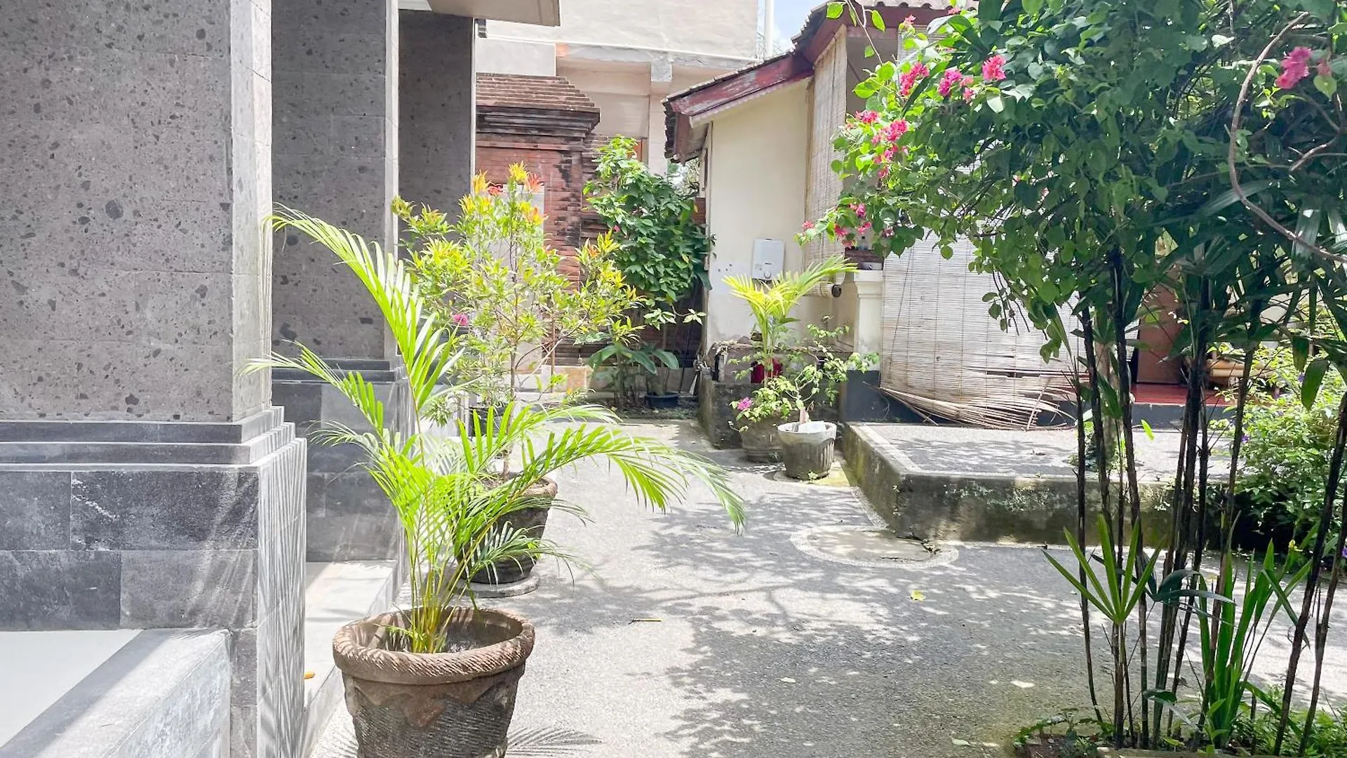 ** Hotel Bejraee Kumar Guest House Ubud Indonesia